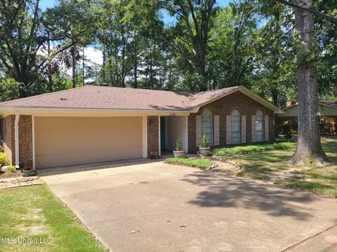 119 St Augustine Dr, Madison, MS 39110