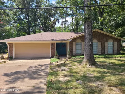 Exterior - 119 St Augustine Dr, Madison, MS 39110 photo 3 of 5
