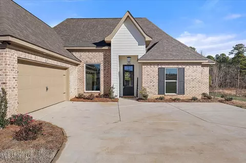 160 Landry Dr, Brandon, MS 39047 photo 4