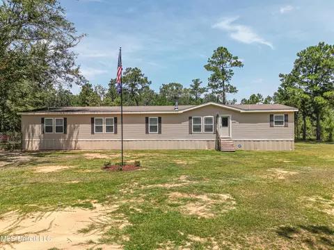 26089 Creek Cove Cv, Perkinston, MS 39573