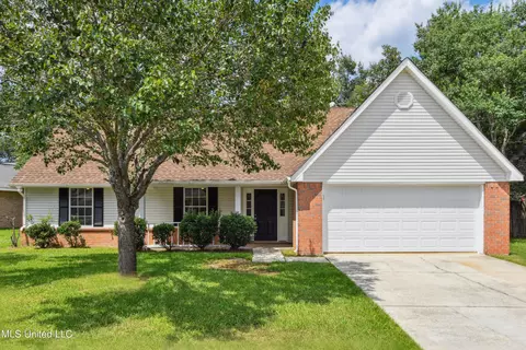 14094 Remington Dr, Gulfport, MS 39503