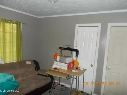 1146 Killarney St, Jackson, MS 39212 photo 4