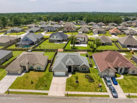 3011 Rue Acadian Gdns, D'iberville, MS 39540