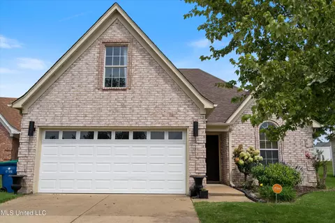 8886 Cat Tail Cv, Southaven, MS 38671