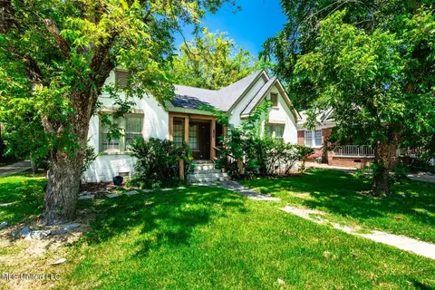 3811 N State St #A/B, Jackson, MS 39216 photo 2