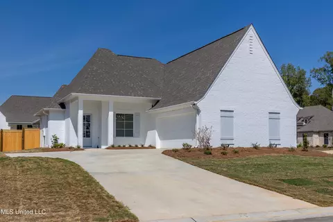 1000 Paddle Ln, Brandon, MS 39047
