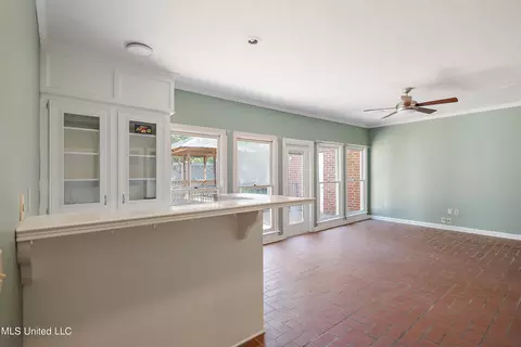 7 Avery Cir, Jackson, MS 39211 photo 9