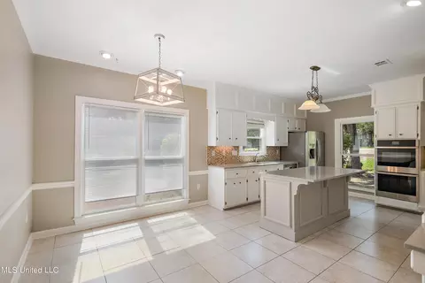 7 Avery Cir, Jackson, MS 39211 photo 5