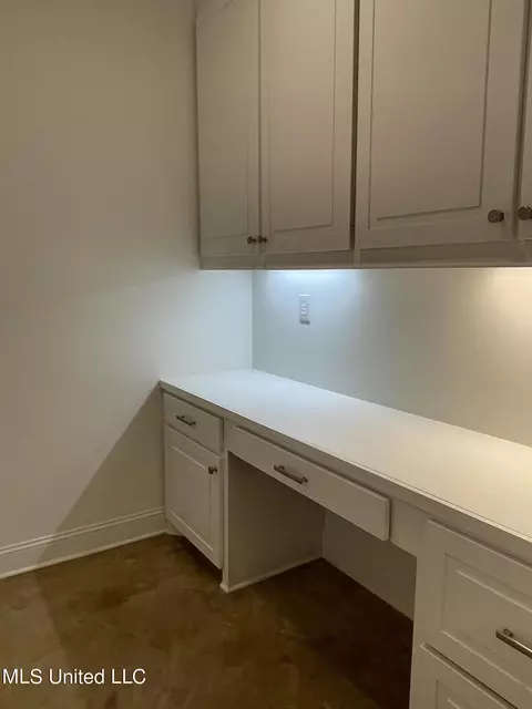 110 Waverly Dr, Florence, MS 39073 photo 6