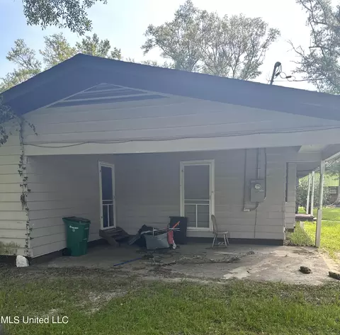 3701 Rollins Ave, Moss Point, MS 39563 photo 2