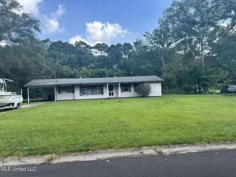 3701 Rollins Ave, Moss Point, MS 39563