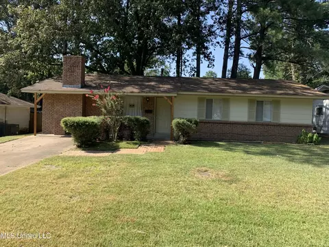 223 Hilliyard Ct, Jackson, MS 39212