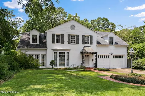 3611 Hawthorn Dr, Jackson, MS 39216