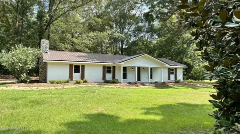 3553 Mcfarland Rd, Raymond, MS 39154