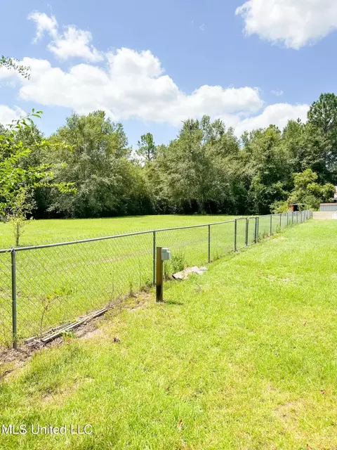 24306 Martina St, Saucier, MS 39574 photo 7