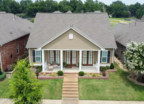 4766 N Terrace Stone Dr, Olive Branch, MS 38654