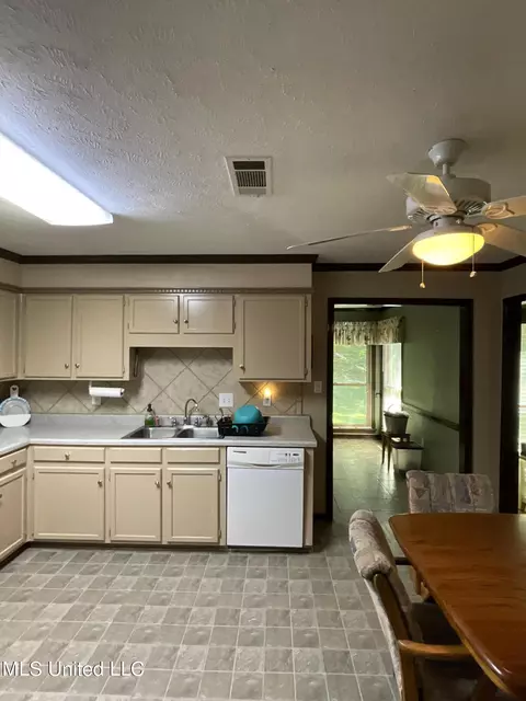 490 St Augustine Dr, Madison, MS 39110 photo 14