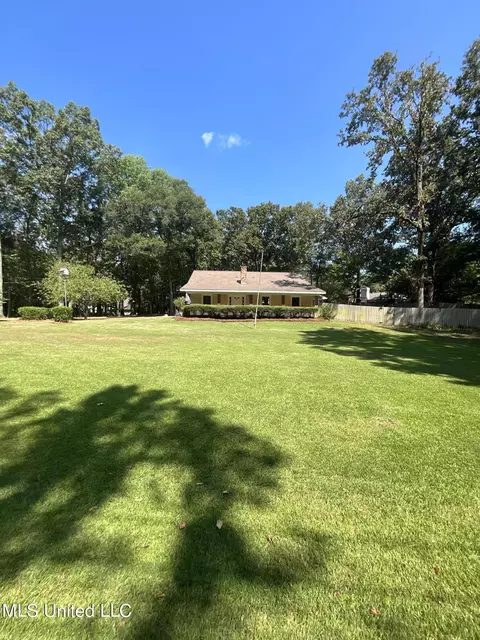 490 St Augustine Dr, Madison, MS 39110 photo 5