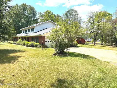 101 Cotton Acres Dr, Clinton, MS 39056