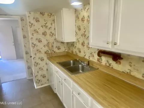 352 Lakebend Dr, Brandon, MS 39042 photo 7