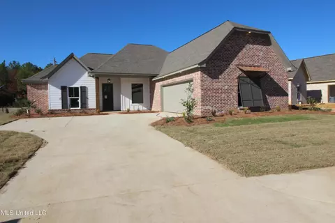 201 Wethersfield Dr, Florence, MS 39073