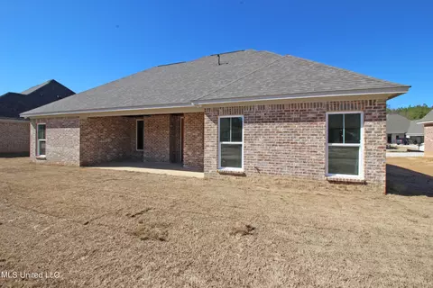 Exterior - 204 Wethersfield Dr, Florence, MS 39073 photo 3 of 4