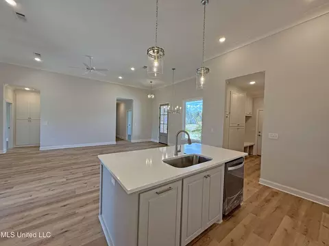 Kitchen - 204 Wethersfield Dr, Florence, MS 39073 photo 2 of 2
