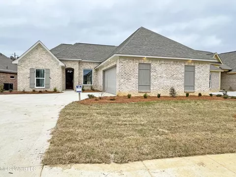 203 Wethersfield Dr, Florence, MS 39073