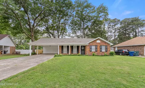 8531 W Cedar Cir, Southaven, MS 38671