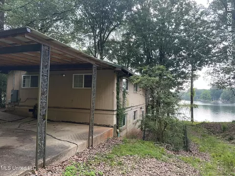 8801 Green Duck Dr, Hernando, MS 38632 photo 2