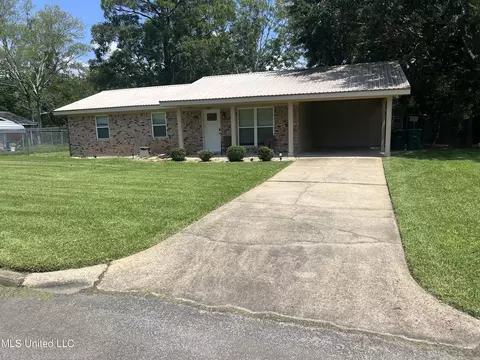 3217 Baltimore Ave, Pascagoula, MS 39581