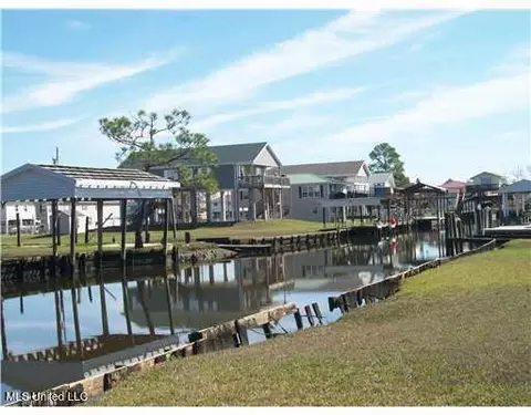 58 Pompano Cir, Bay Saint Louis, MS 39520