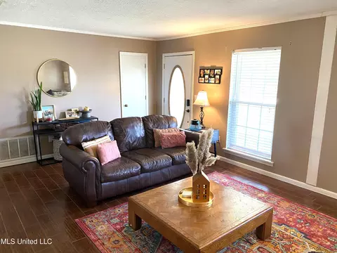 134 Scott Drive Dr, Forest, MS 39074 photo 3