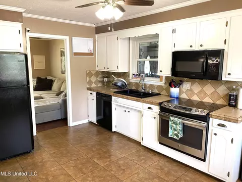 134 Scott Drive Dr, Forest, MS 39074 photo 5