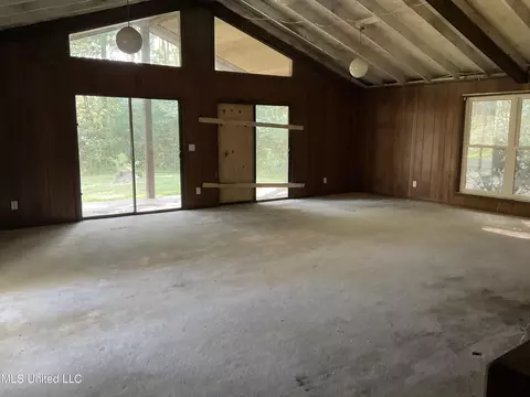 Exterior - 5135 Cabaniss Cir, Jackson, MS 39209 photo 7 of 8