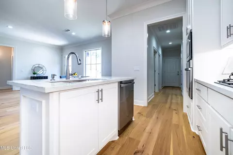 160 Cornerstone Dr, Madison, MS 39110 photo 5
