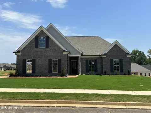 1862 Millers Cv, Hernando, MS 38632