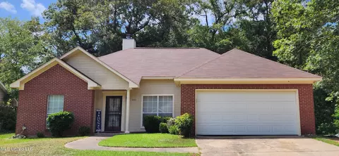 4301 Lake Vista Dr, Jackson, MS 39212