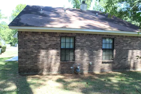 531 Briarcliff Cir, Jackson, MS 39212 photo 16