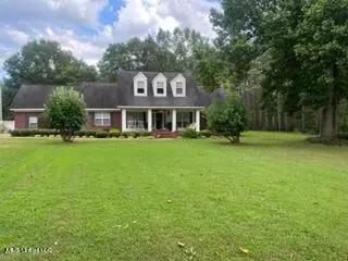 90 E Lambert Rd, Como, MS 38619