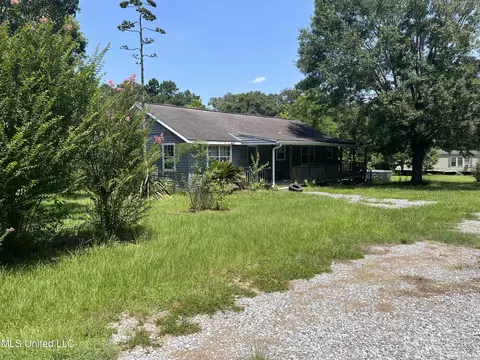 18004 W 3rd St, Saucier, MS 39574 photo 9