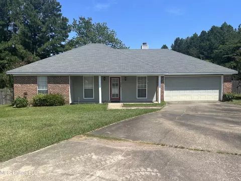 5004 Womack Dr, Byram, MS 39272