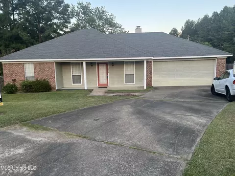 5004 Womack Dr, Byram, MS 39272 photo 2