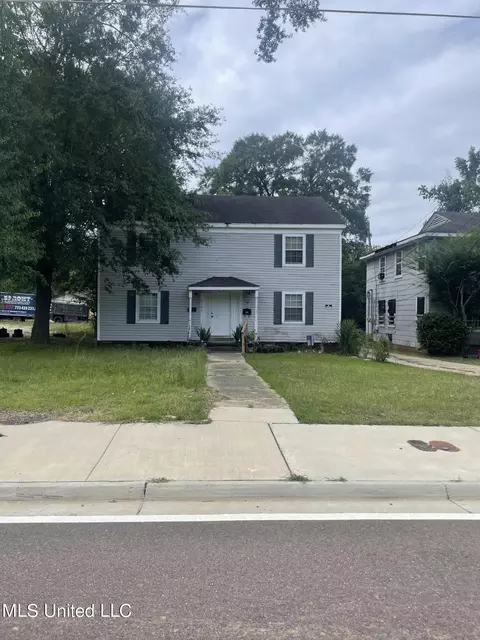 4207 W Capitol St, Jackson, MS 39209