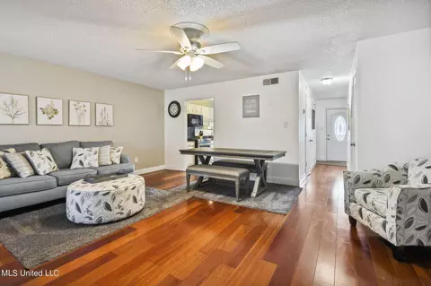 311 Highpoint Dr, Diamondhead, MS 39525 photo 9