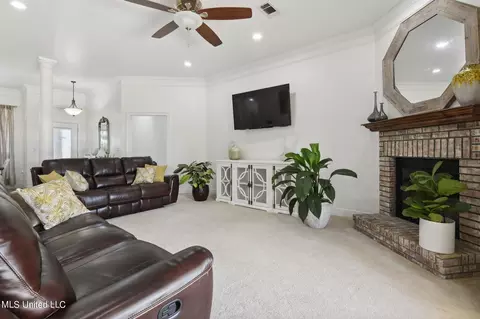6808 Gregory, Biloxi, MS 39532 photo 5