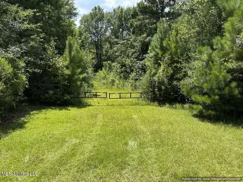 Harris Rd, Mccomb, MS 39648