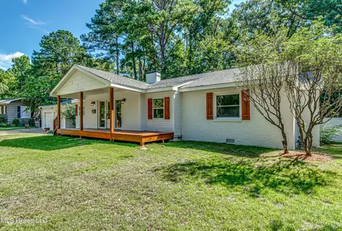 3934 Old Canton Ln, Jackson, MS 39206