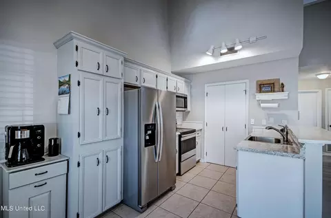 135 Shadow Hill Dr, Madison, MS 39110 photo 12