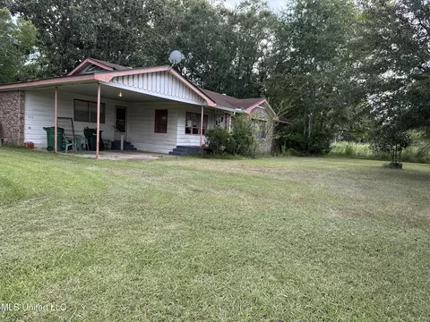 907 Grand Avenue Ave, Leakesville, MS 39451